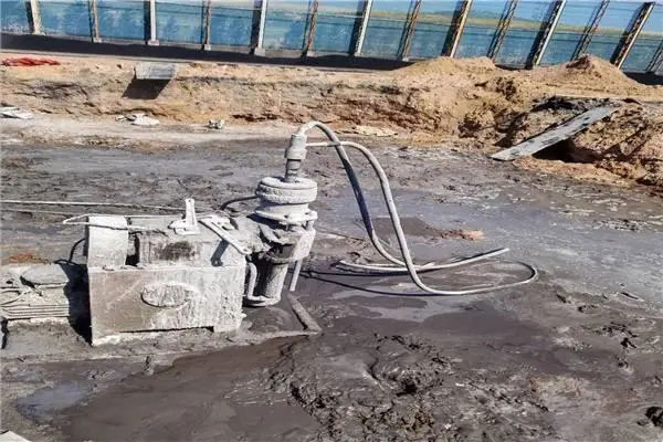 玉泉水泡基础注浆加固
